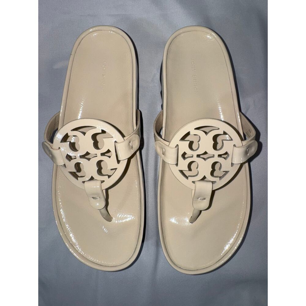 NWT: Tory Burch Miller Cloud Lug Sandal (New Cream / Perfect Black)